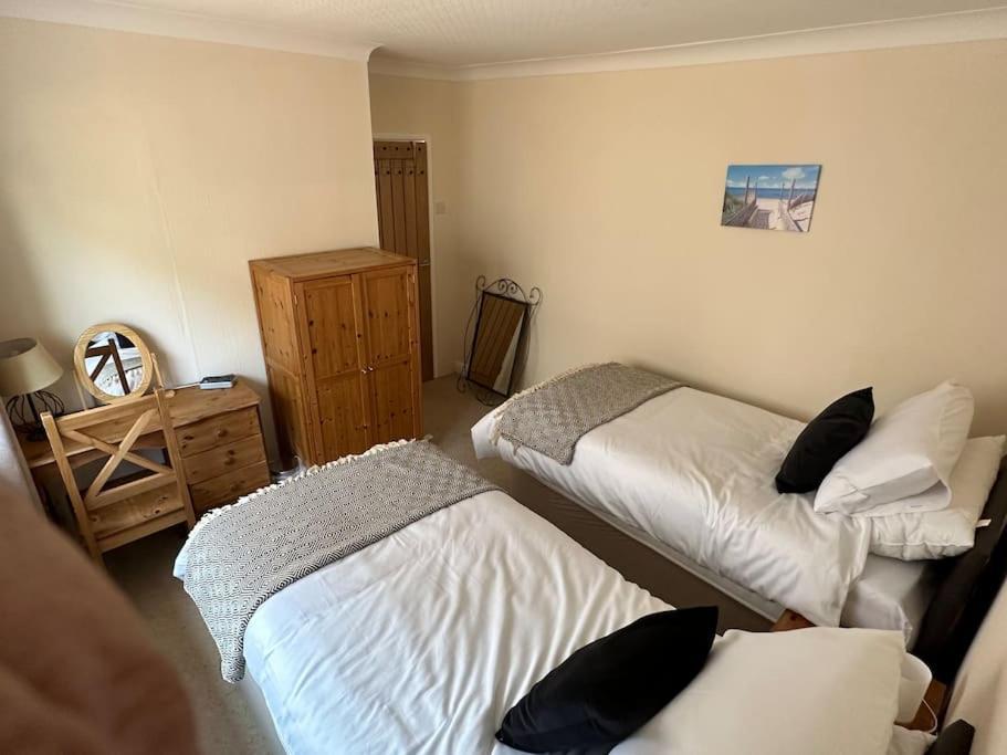 Offa'S Lodge Family Home Quiet Area With Sea Views Prestatyn Eksteriør bilde
