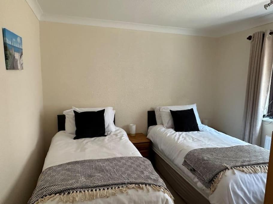 Offa'S Lodge Family Home Quiet Area With Sea Views Prestatyn Eksteriør bilde