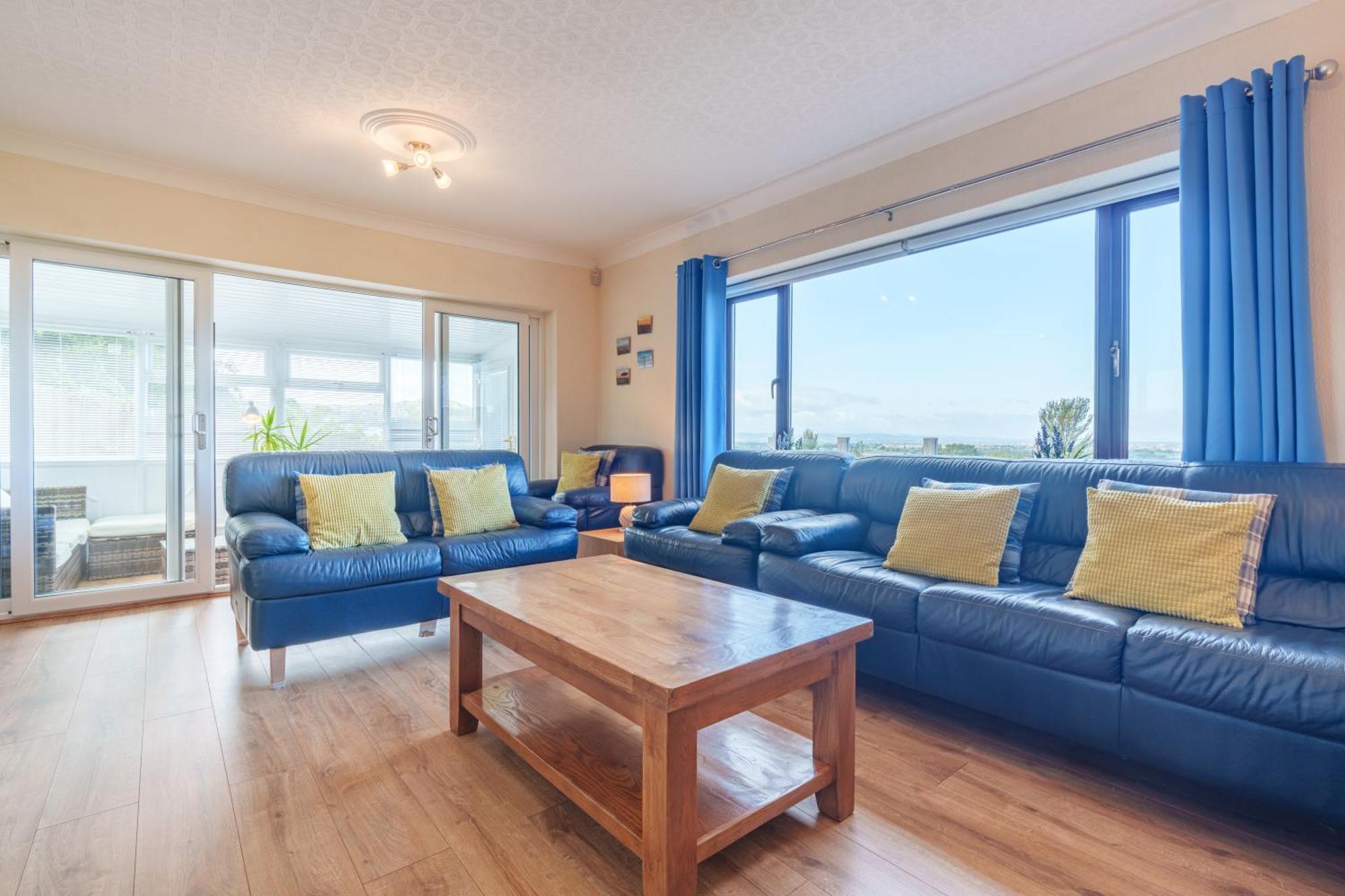 Offa'S Lodge Family Home Quiet Area With Sea Views Prestatyn Eksteriør bilde